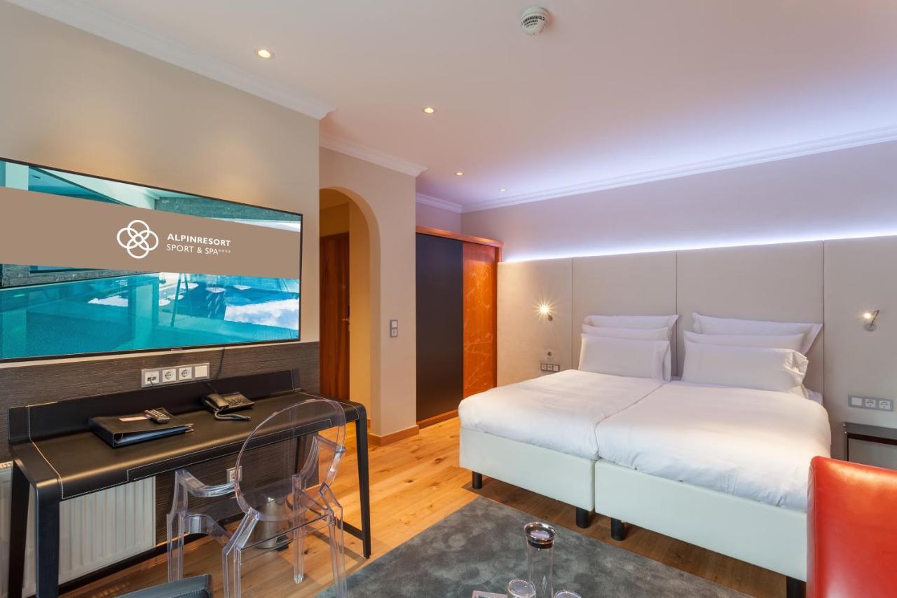 Alpinresort Valsaa - Sport & Spa Saalbach-Hinterglemm Ngoại thất bức ảnh