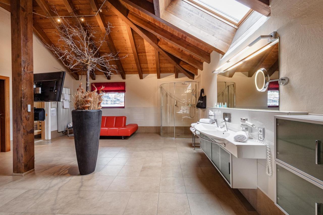 Alpinresort Valsaa - Sport & Spa Saalbach-Hinterglemm Ngoại thất bức ảnh