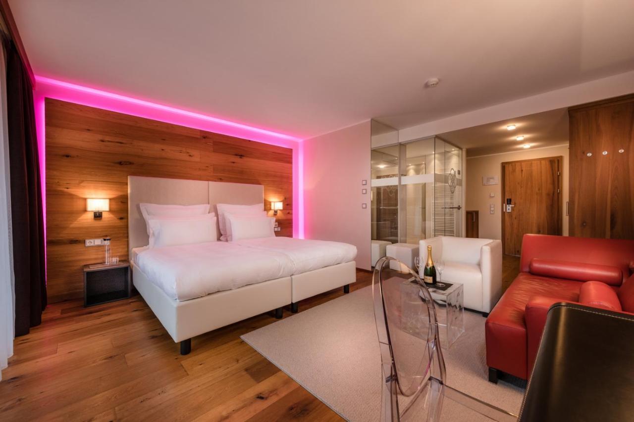 Alpinresort Valsaa - Sport & Spa Saalbach-Hinterglemm Ngoại thất bức ảnh