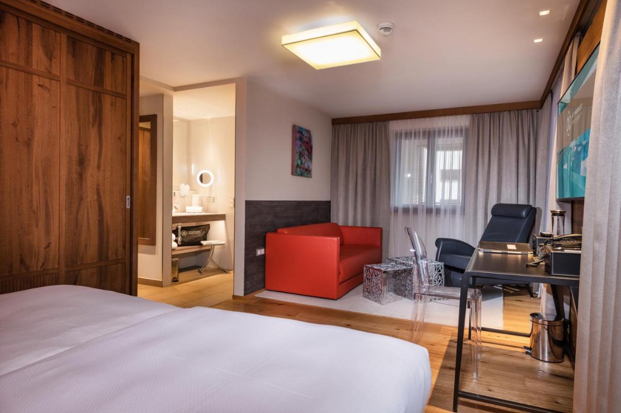 Alpinresort Valsaa - Sport & Spa Saalbach-Hinterglemm Ngoại thất bức ảnh