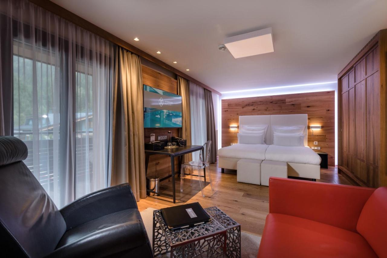 Alpinresort Valsaa - Sport & Spa Saalbach-Hinterglemm Ngoại thất bức ảnh